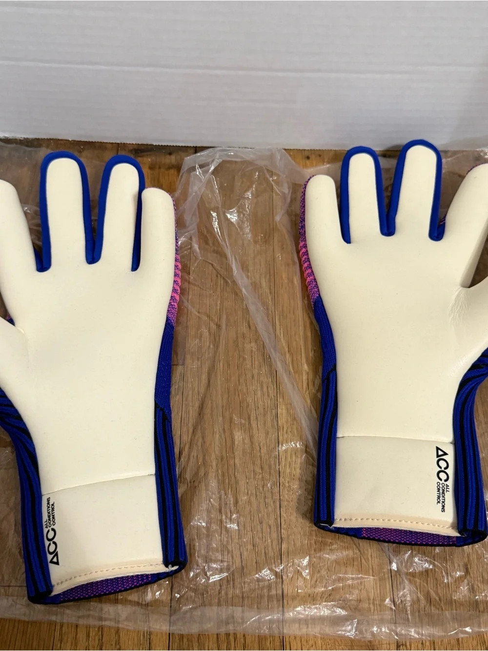 Nike Phantom Dynamic Fit Goalkeeper Soccer Gloves Blue Size 9 [IF8190-458]